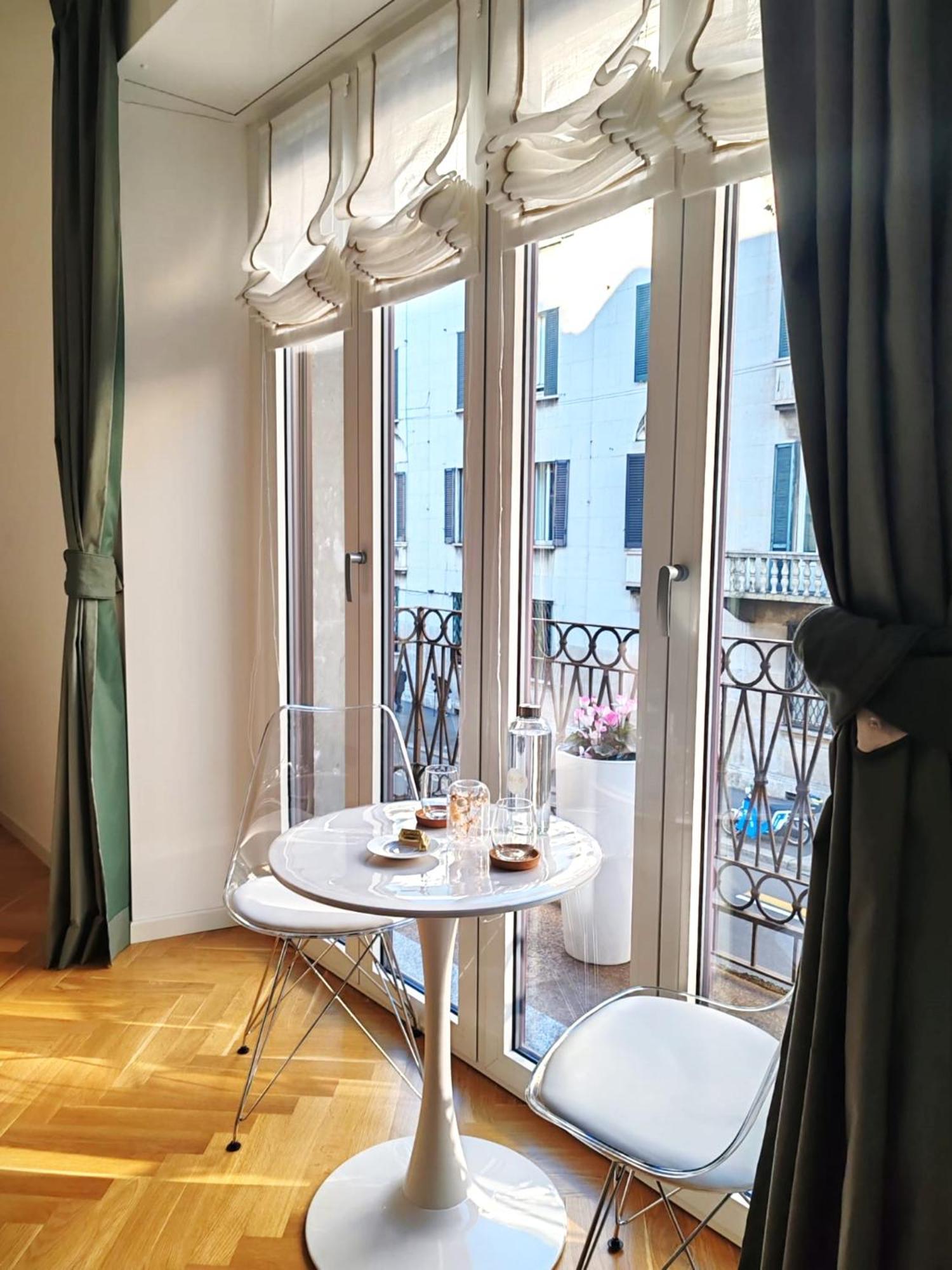 Hotel B And G San Babila- Luxury In The Heart Of Milano - Design District Exterior foto